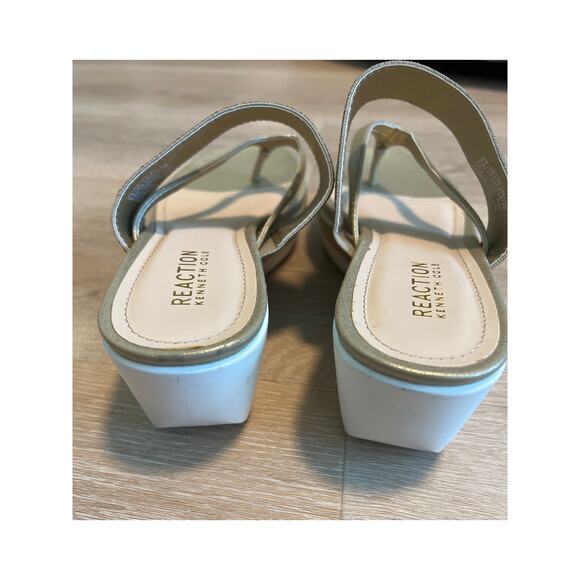 Kenneth Cole Reaction Women’s Pepea Cross Wedge Sandals Gold Size 8.5M - Picture 4 of 6